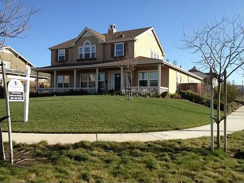 3111 Danielle Ct photo 1