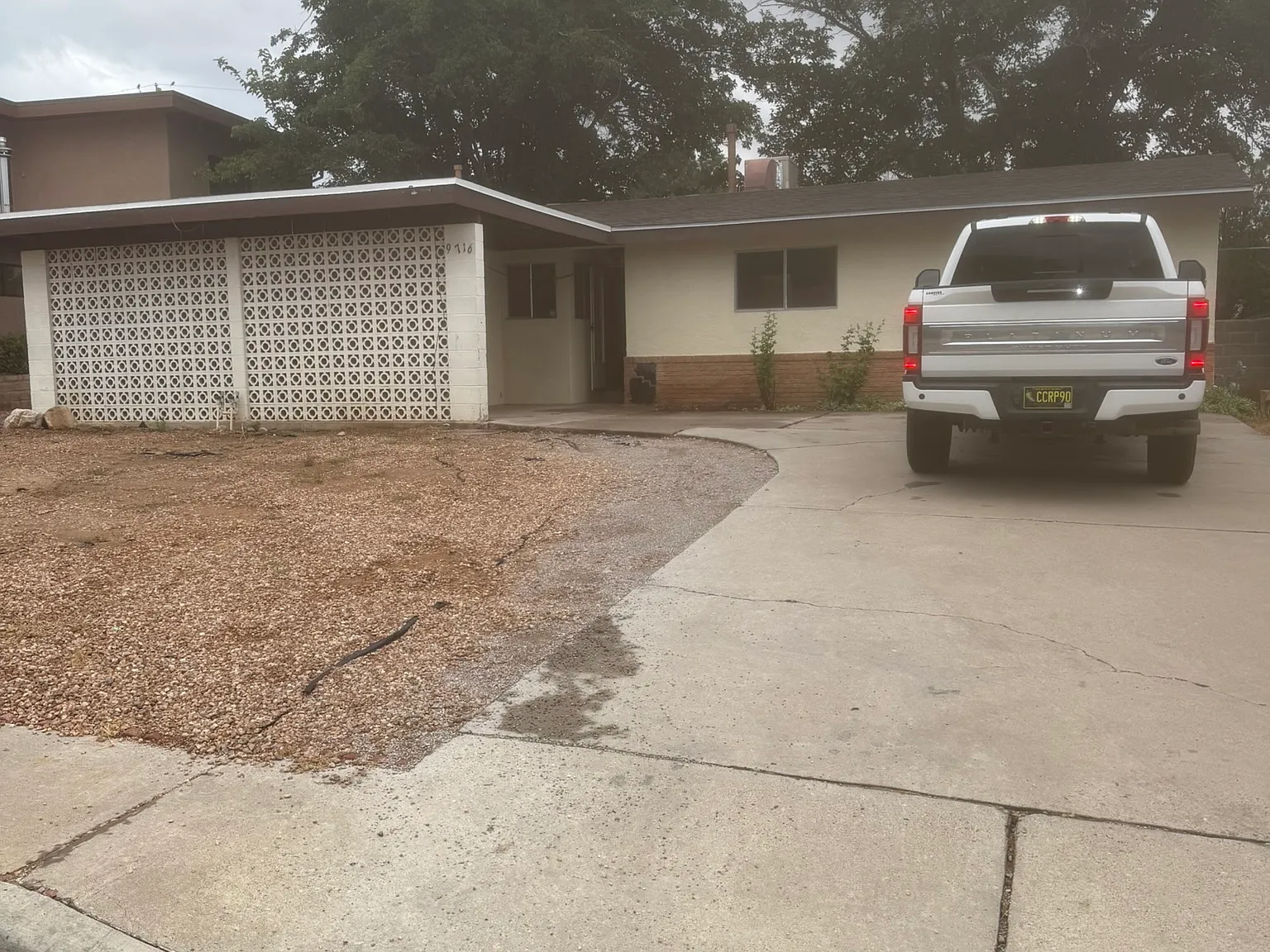 3 bed, 1330 sqft, $2,100 — Photo 1