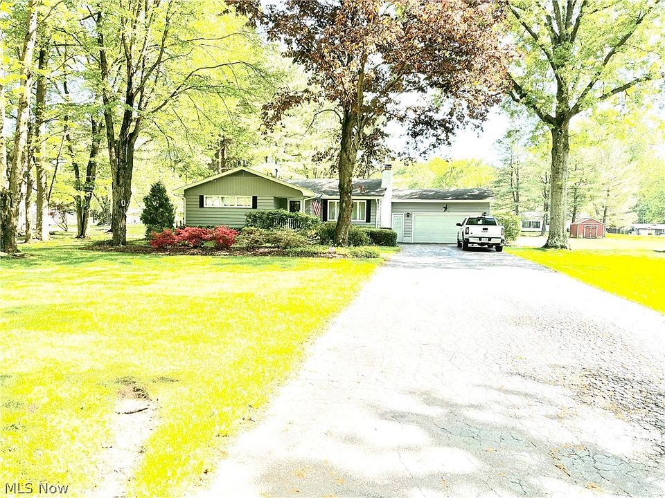 1st image of 4976 Pin Oak Dr