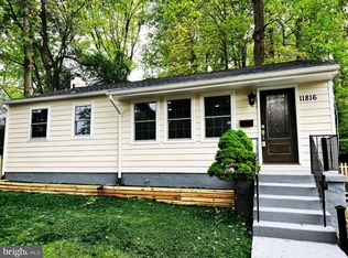 11816 College View Dr, Silver Spring, MD 20902