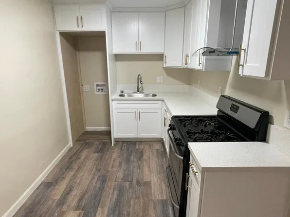 1853 Harbor Ave APT 5, Long Beach, CA 90810