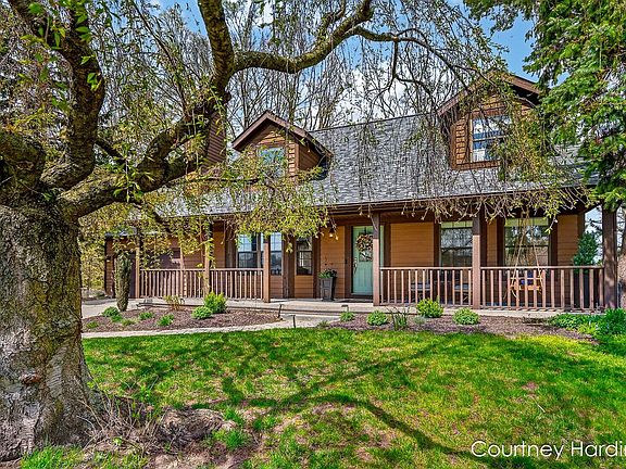 2nd image of 5011 Brookcrest Ct SW
