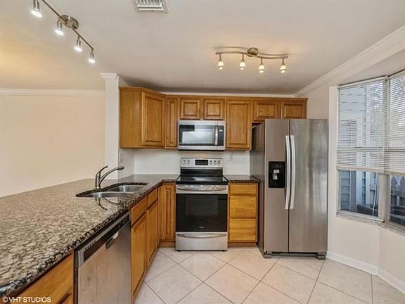2nd image of 2859 NE 15th St #1A