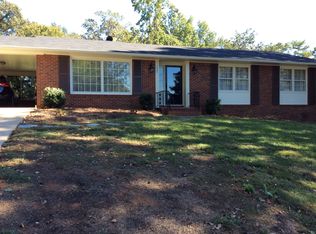 1232 10th St Blvd NW, Hickory, NC 28601