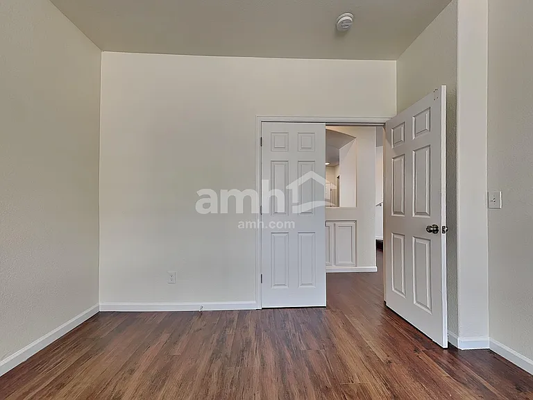 4960 S Malaya Way — Photo 12