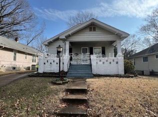 3303 Jackson St, Alton, IL 62002