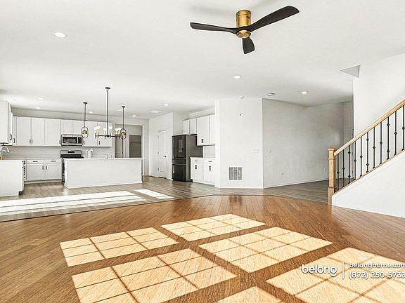 3rd image of 1812 Empress Dr