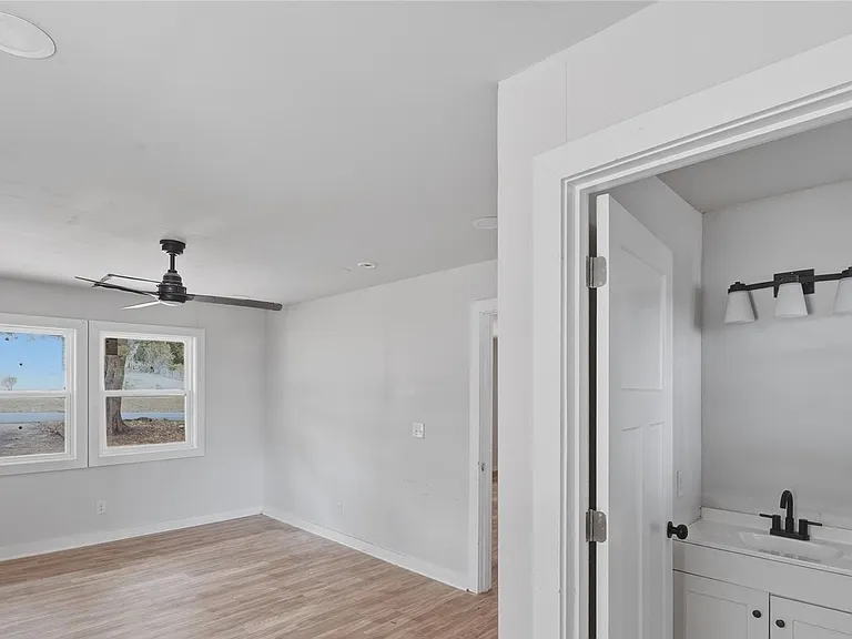 3027 Remington St — Photo 8