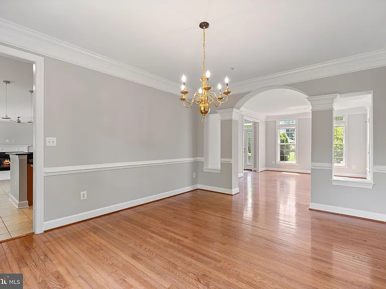 15436 Symondsbury Way — Photo 20