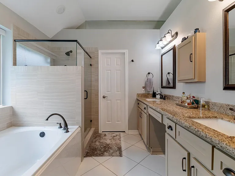 16115 Charter Rock Dr — Photo 13