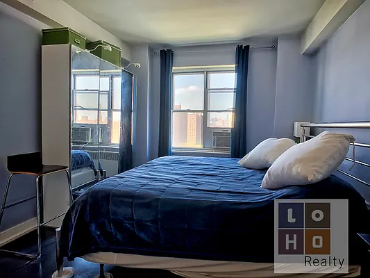 Sold by LoHo Realty | media 3