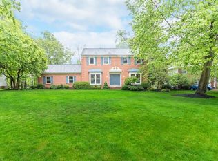 9881 Tamarack Trl, Brecksville, OH 44141