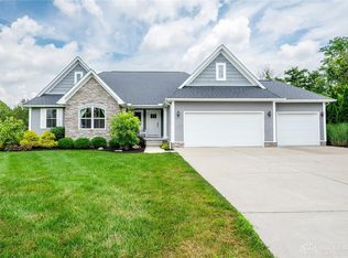 744 Cedar Ridge Dr, Lebanon, OH 45036