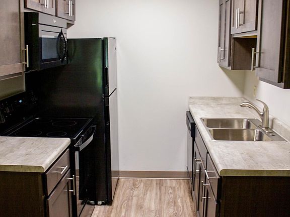 2nd image of 4500 Prescott Ave #2