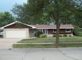 328 S Roger St, Kimberly, WI 54136