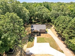 107 Glenn Cove Rd, Starr, SC 29684