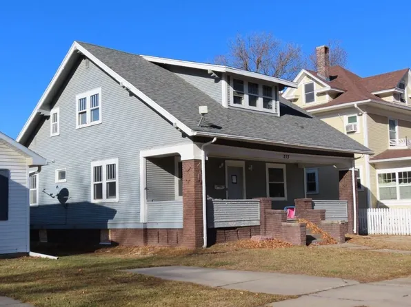 213 N 10th St, Norfolk, NE 68701