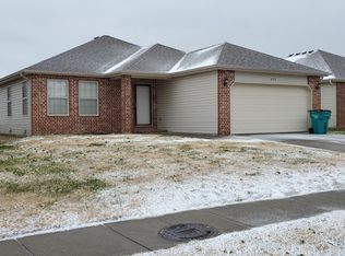 623 S Mahn Ave, Springfield, MO 65802