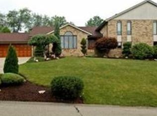 28 Ridgewood Dr, Mc Donald, PA 15057