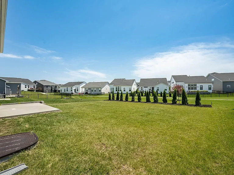223 Randlin Dr — Photo 45