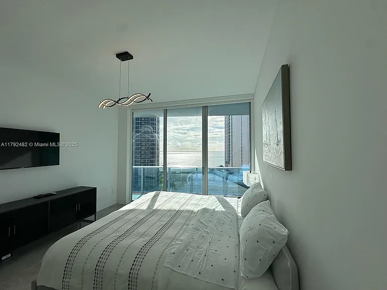 17550 Collins Ave #902 — Photo 8
