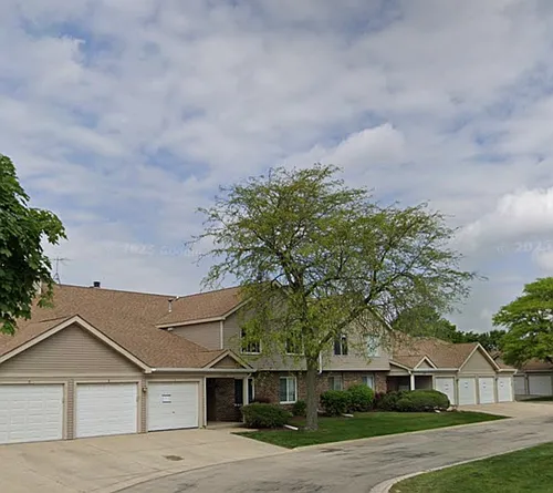 7030 Newport Dr Photo 1