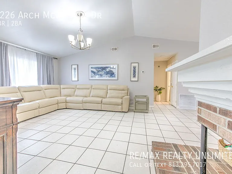 2226 Arch McDonald Dr — Photo 3