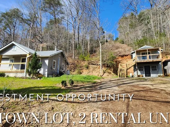 407 Lakeside Dr, Franklin, NC 28734