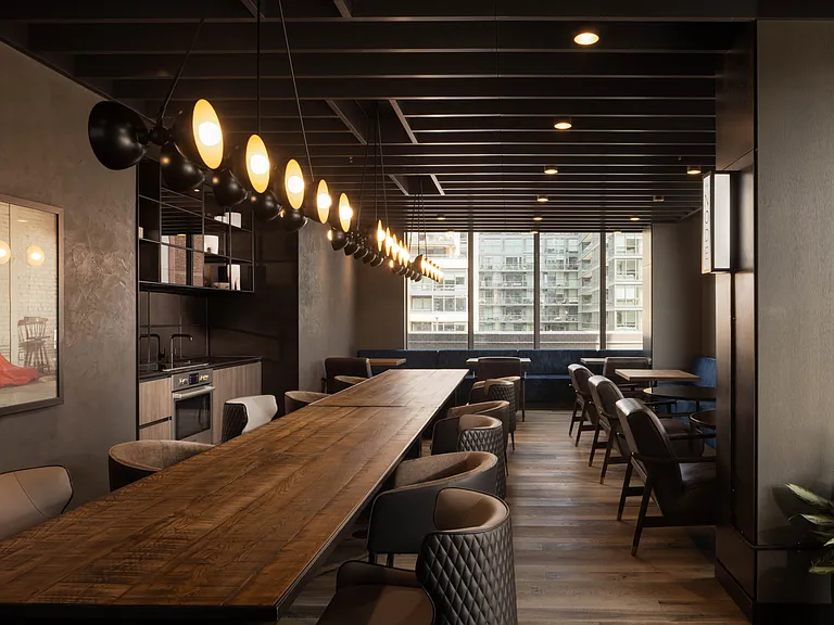 57 Spadina Ave — Photo 35
