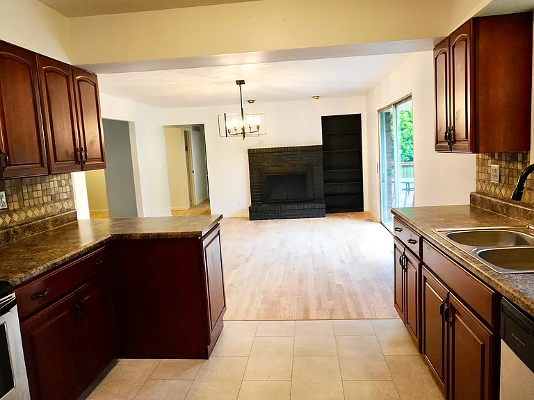 6726 Treasure Ln — Photo 13