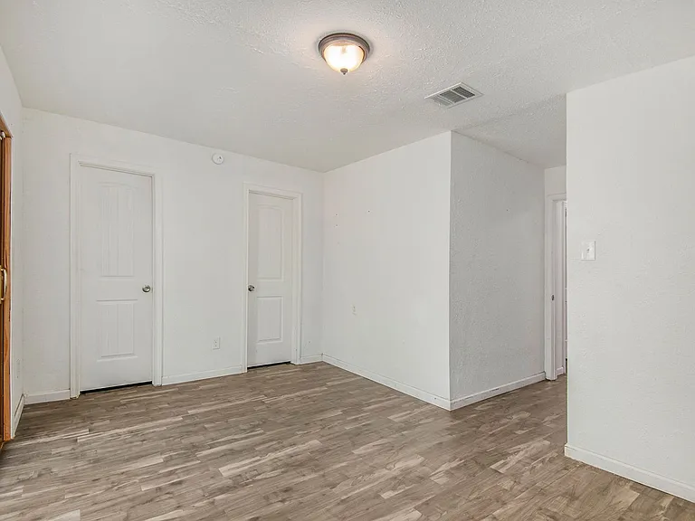6000 Calloway Ct — Photo 21