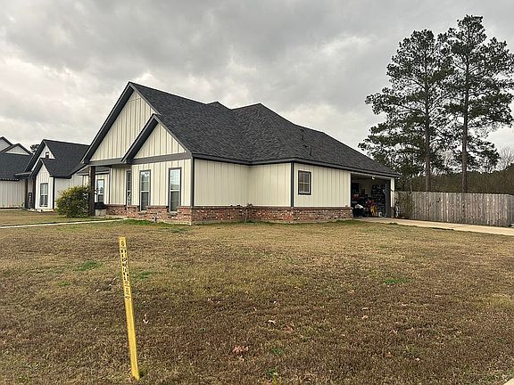 2nd image of 166 Lighthouse Way