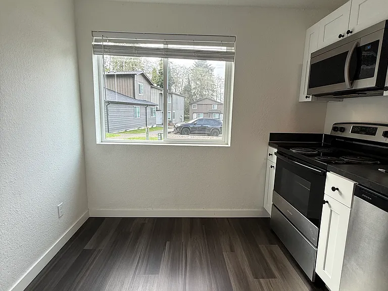 1002 Ash St #1032 — Photo 2