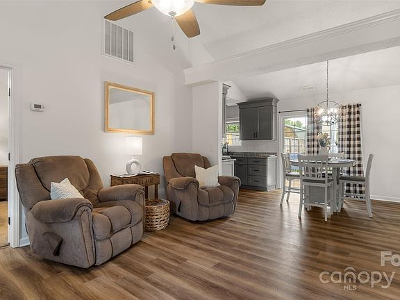 2nd image of 505 Tea Olive Ct