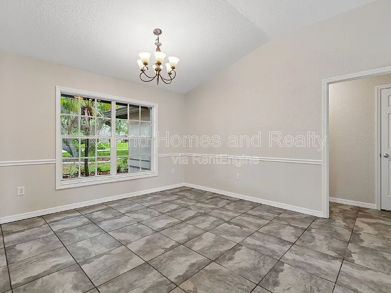95 Woodside Dr — Photo 10