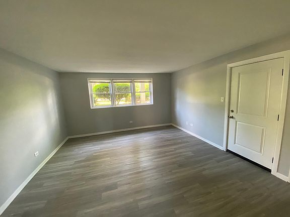 3rd image of 635 E South Broadway Ave APT A