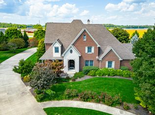 1675 Devonshire Dr, Seymour, IN 47274