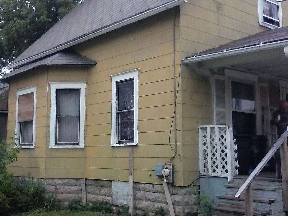 2nd image of 1113 High Ave NW