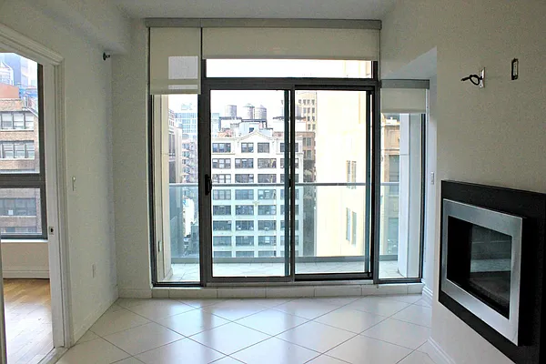 Rented by Keller Williams NYC | media 19