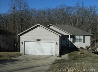 326 Evergreen Dr, Lake Ozark, MO 65049