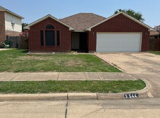 3544 Tommy Hays Dr, Haltom City, TX 76117