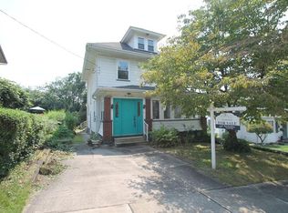 514 N 6th St, Jeannette, PA 15644