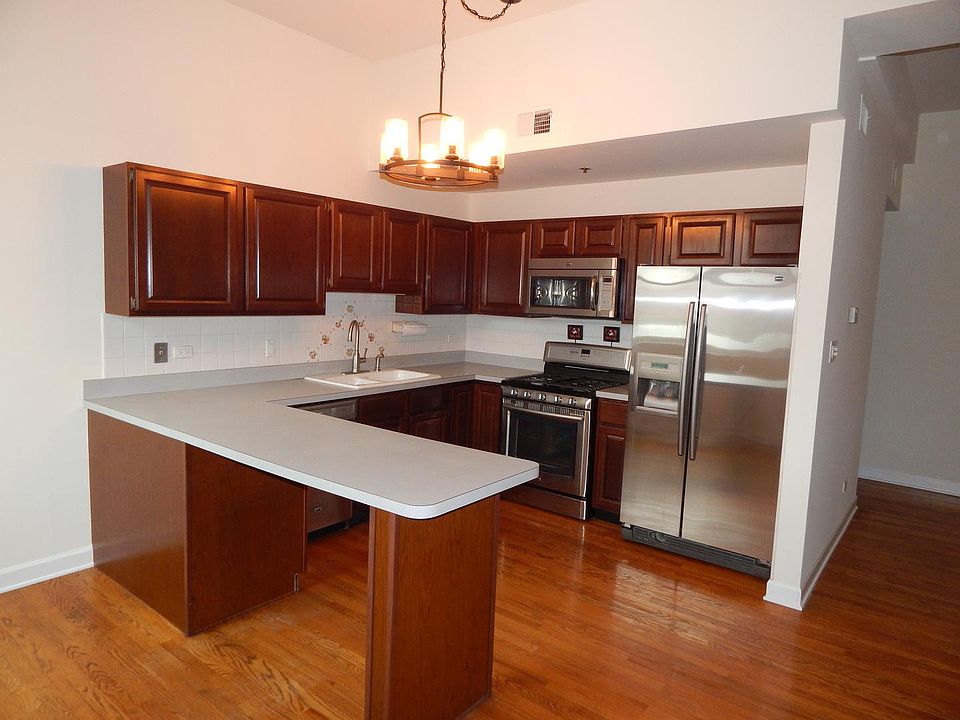1st image of 156 N Oak Park Ave APT 2A