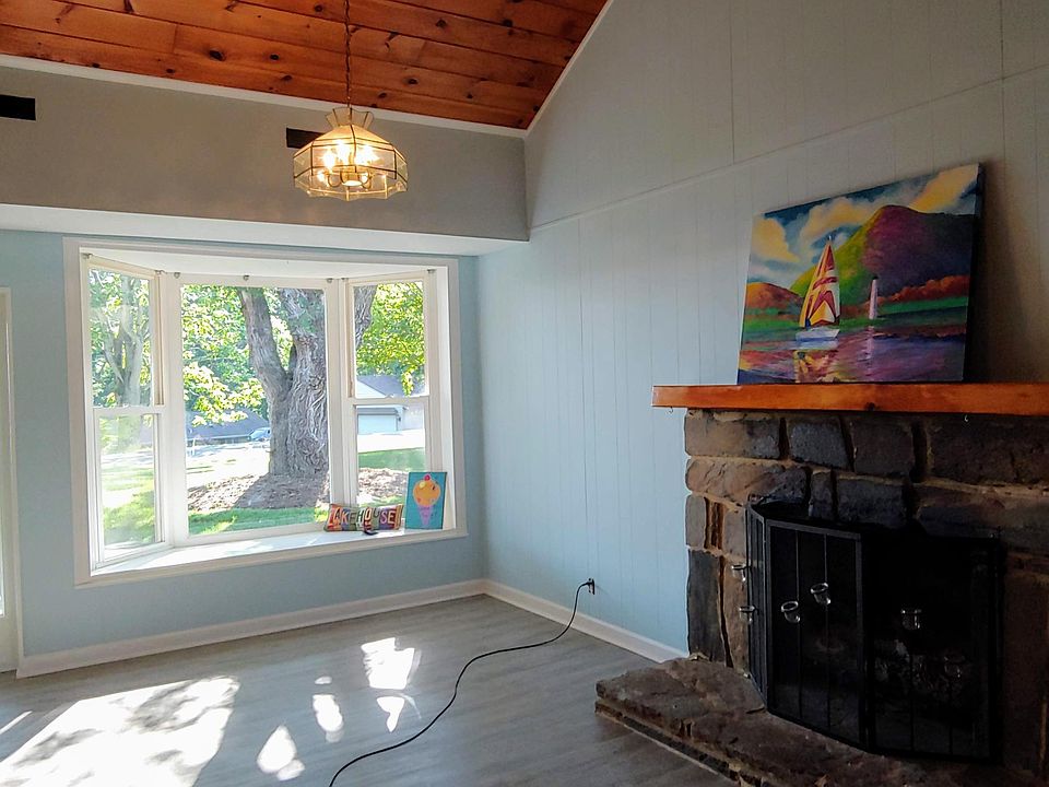 1st image of 3716 Hickory Cove Ln