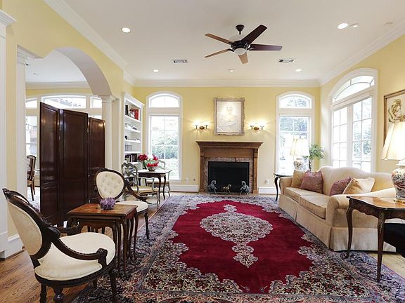Formal Living Room 19'x 17'
Great room, perfectly positioned for conversation and family gatherings. Room includes:hardwoods,Gas Fireplace,art lighting,4 Large windows, and display shelving.