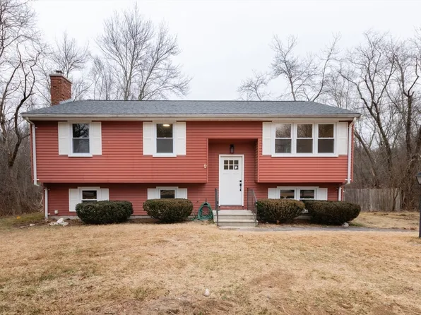 131 N Worcester St, Norton, MA 02766