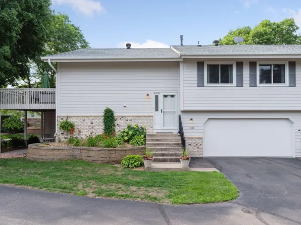 11166 Xavier Ct, Bloomington, MN 55437