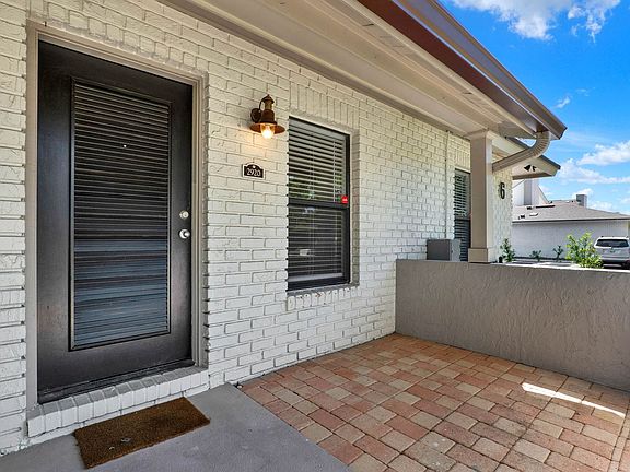 4th image of 2920 Plaza Terrace Dr
