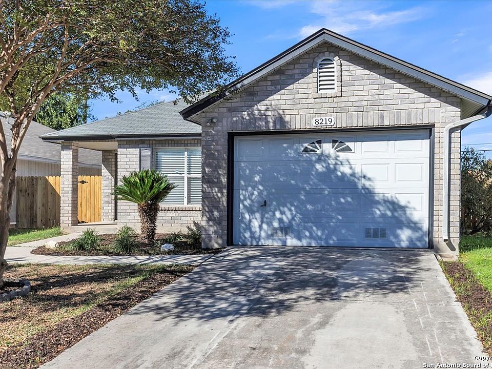 1st image of 8219 LAUREL BEND