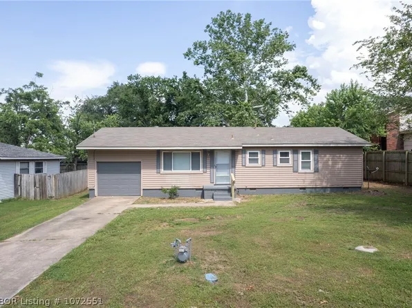 2515 S 57th St, Fort Smith, AR 72903